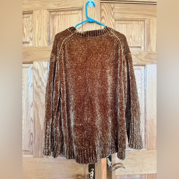 Zara Knit - Oversized Brown Chenille V-Neck Sweater - Picture 4 of 4
